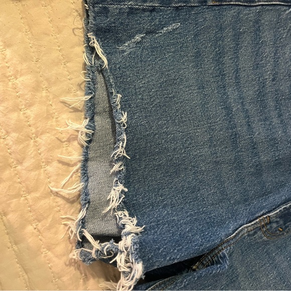Abercrombie & Fitch High Rise Distressed Denim Cutoff Shorts Frayed Hem - Picture 6 of 6